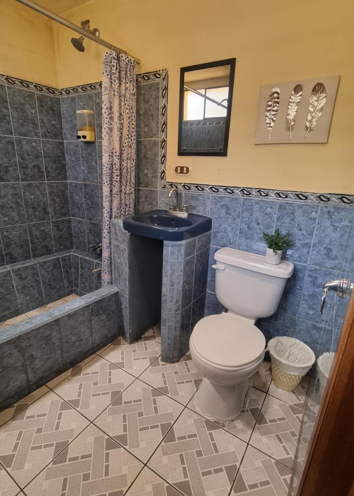 קובאן Azura Hotel Boutique מראה חיצוני תמונה